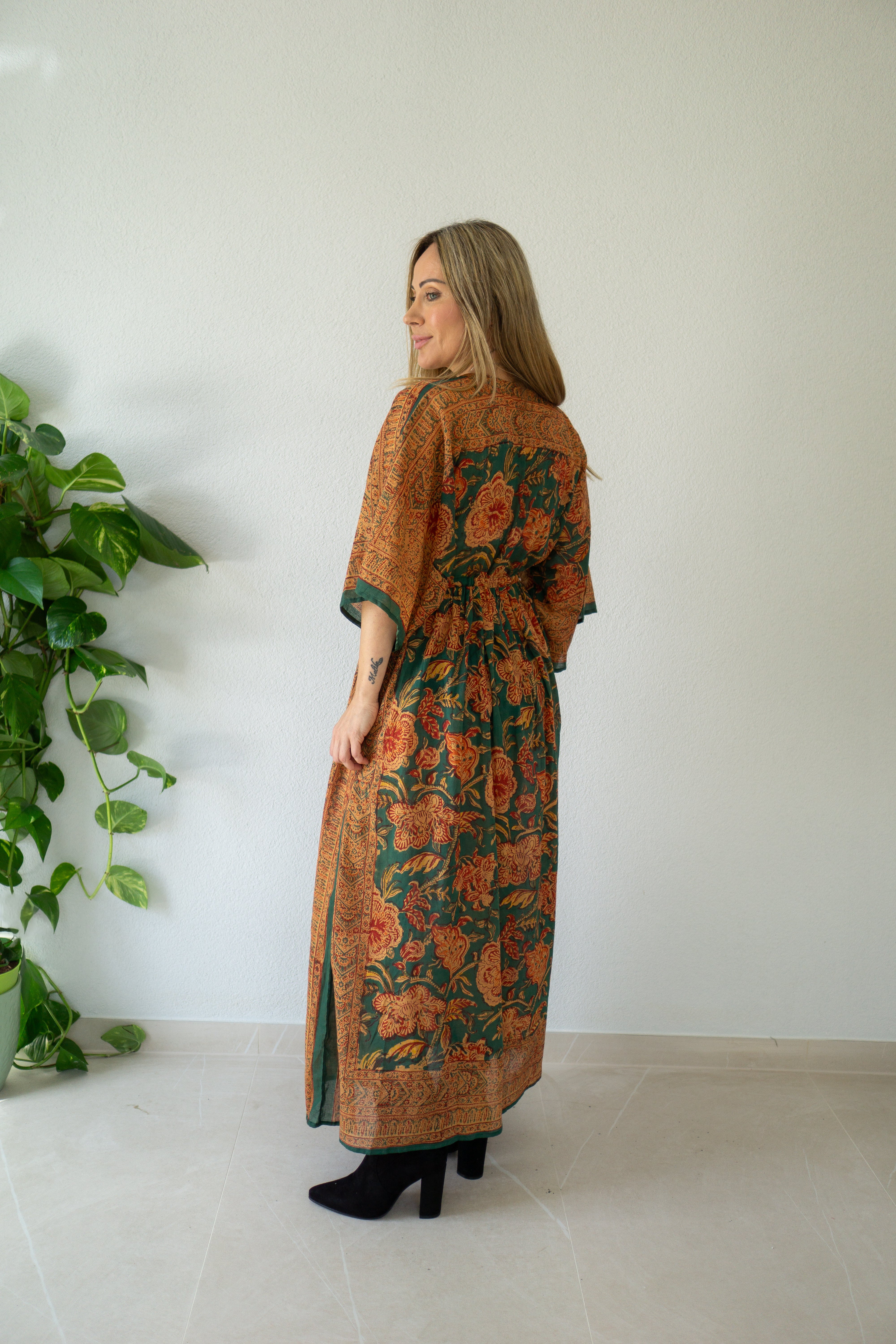Herbstblüten handbedruckter Kaftan