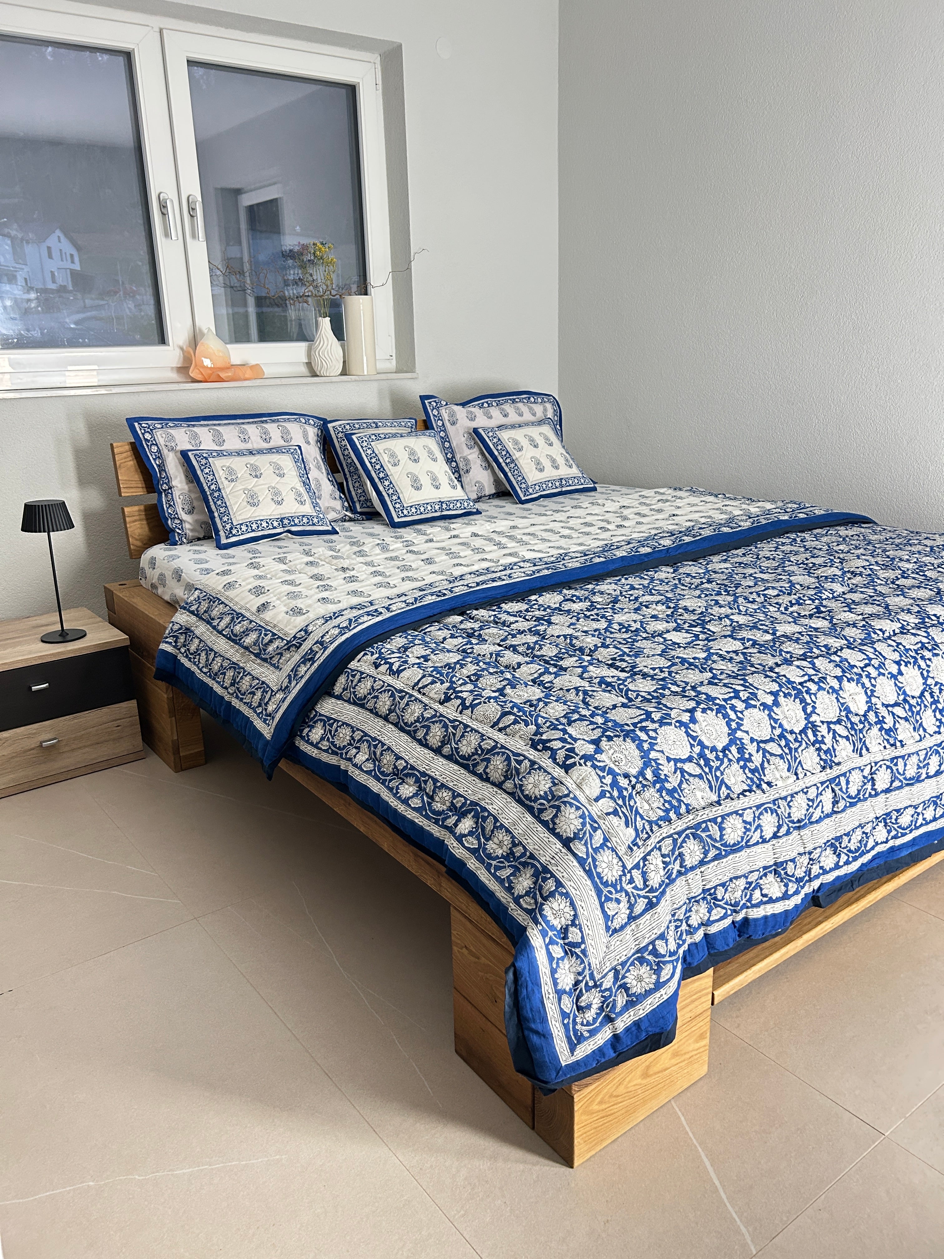 Handgeblockte Jaipuri-Steppdecke (Doppelbett) – Indigoblau