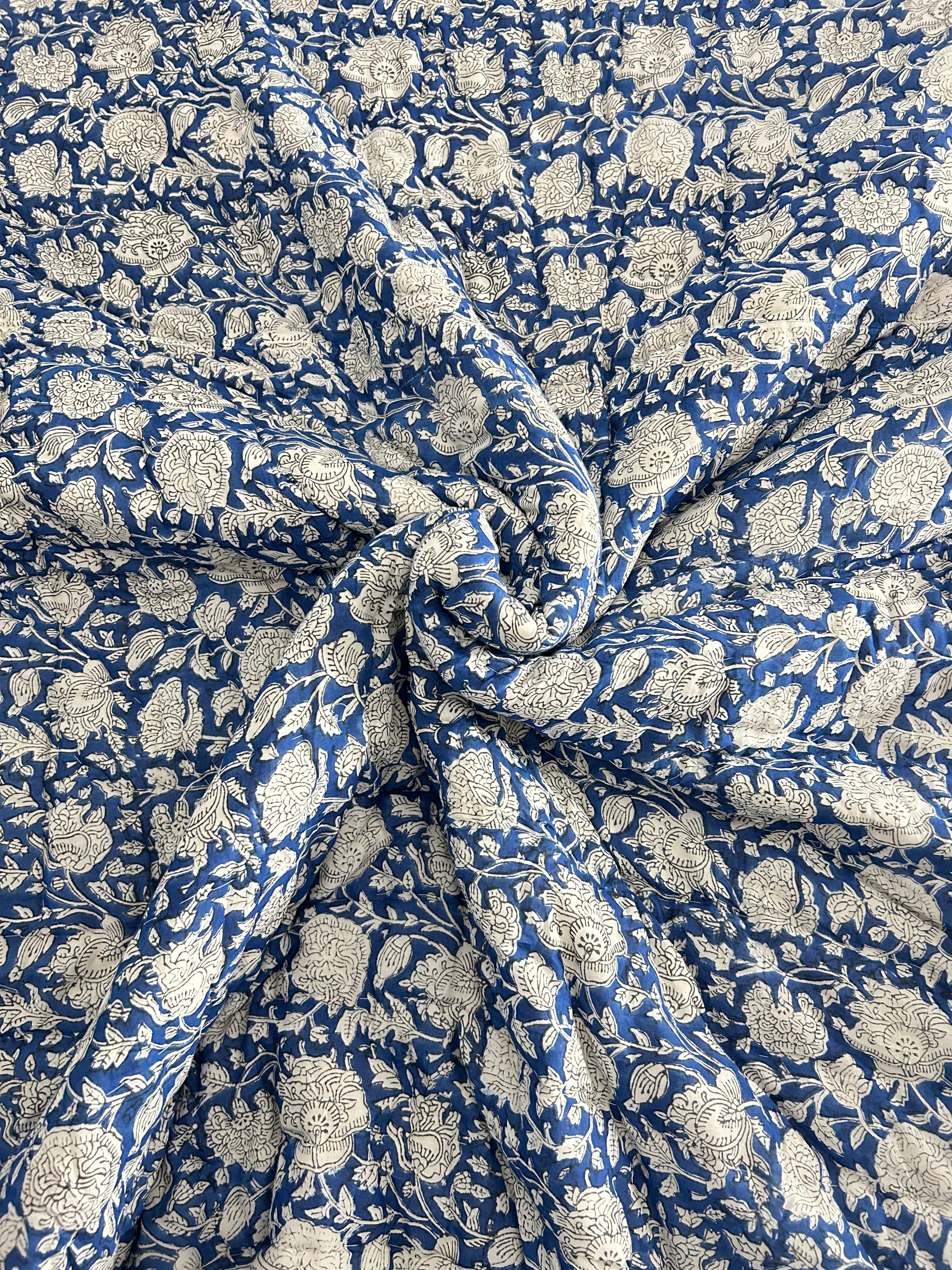 Handgeblockte Jaipuri-Steppdecke (Doppelbett) – Indigoblau