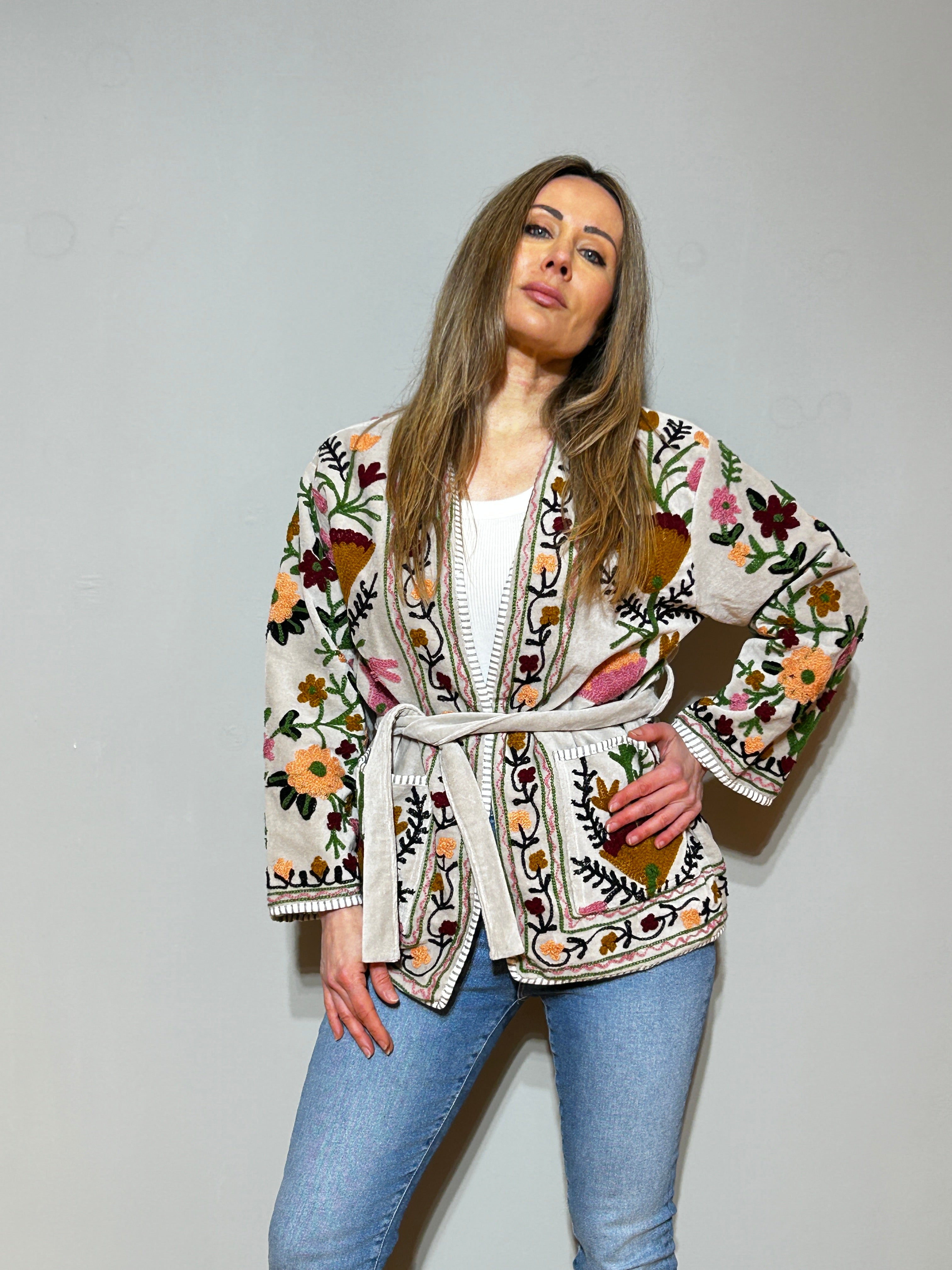 Hand-Embroidered Velvet Suzani Kimono Jacket - Ivory Bloom