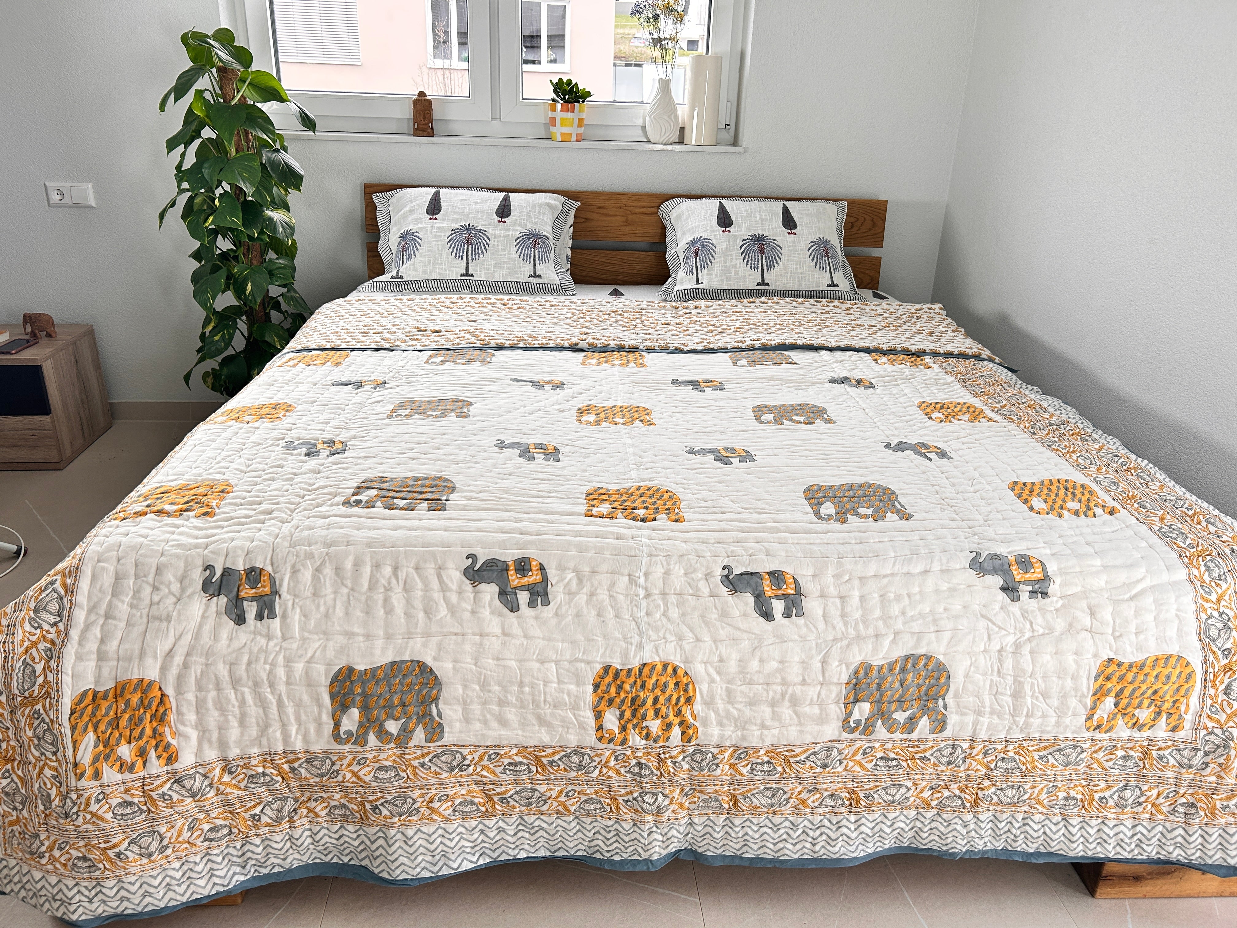 Handblockdruck Wendesteppdecke (Doppelbett) – Elefant & Palme