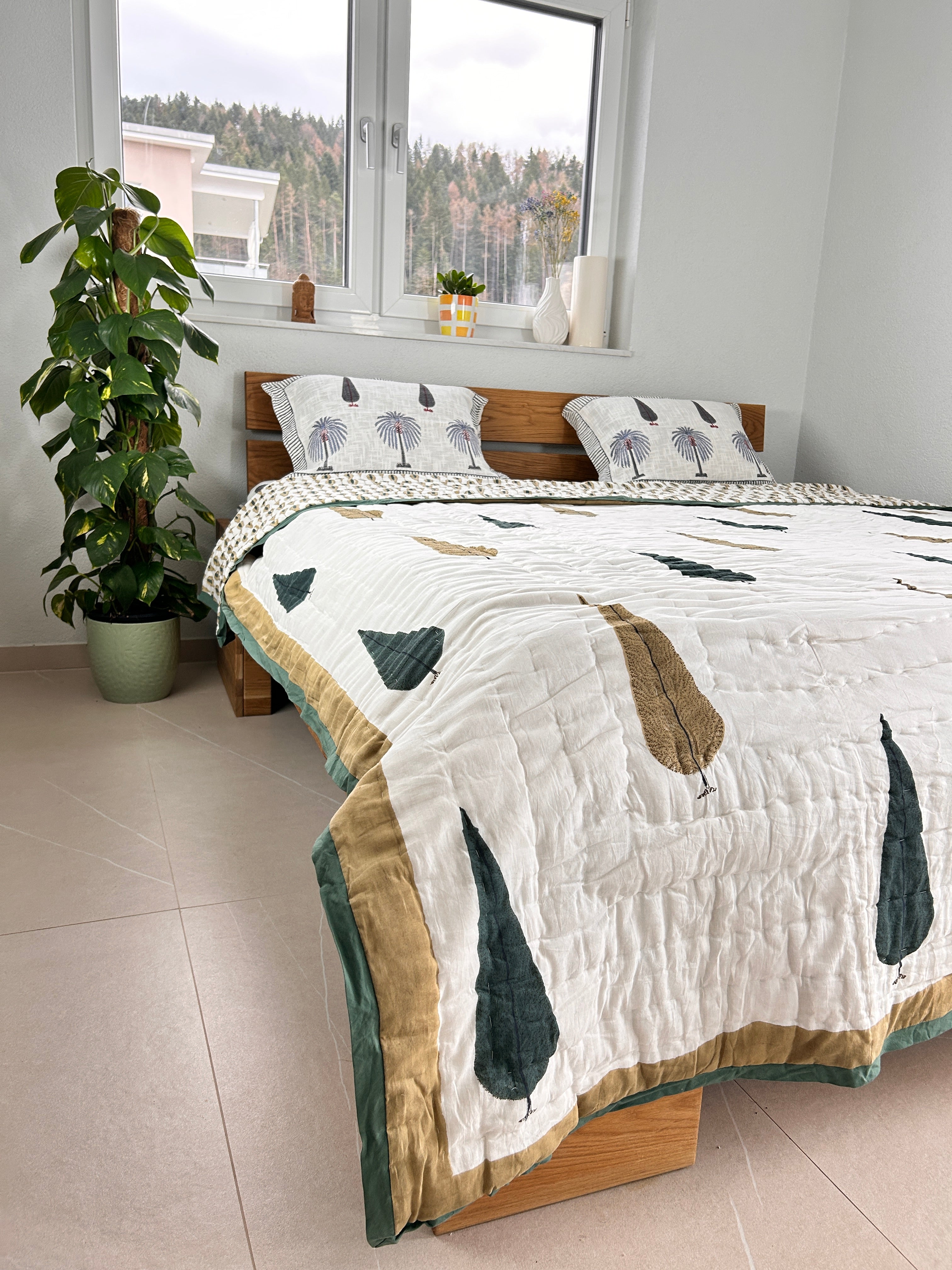 Hand Block Printed Reversible Quilt (Double Bed) – Feather & Palm