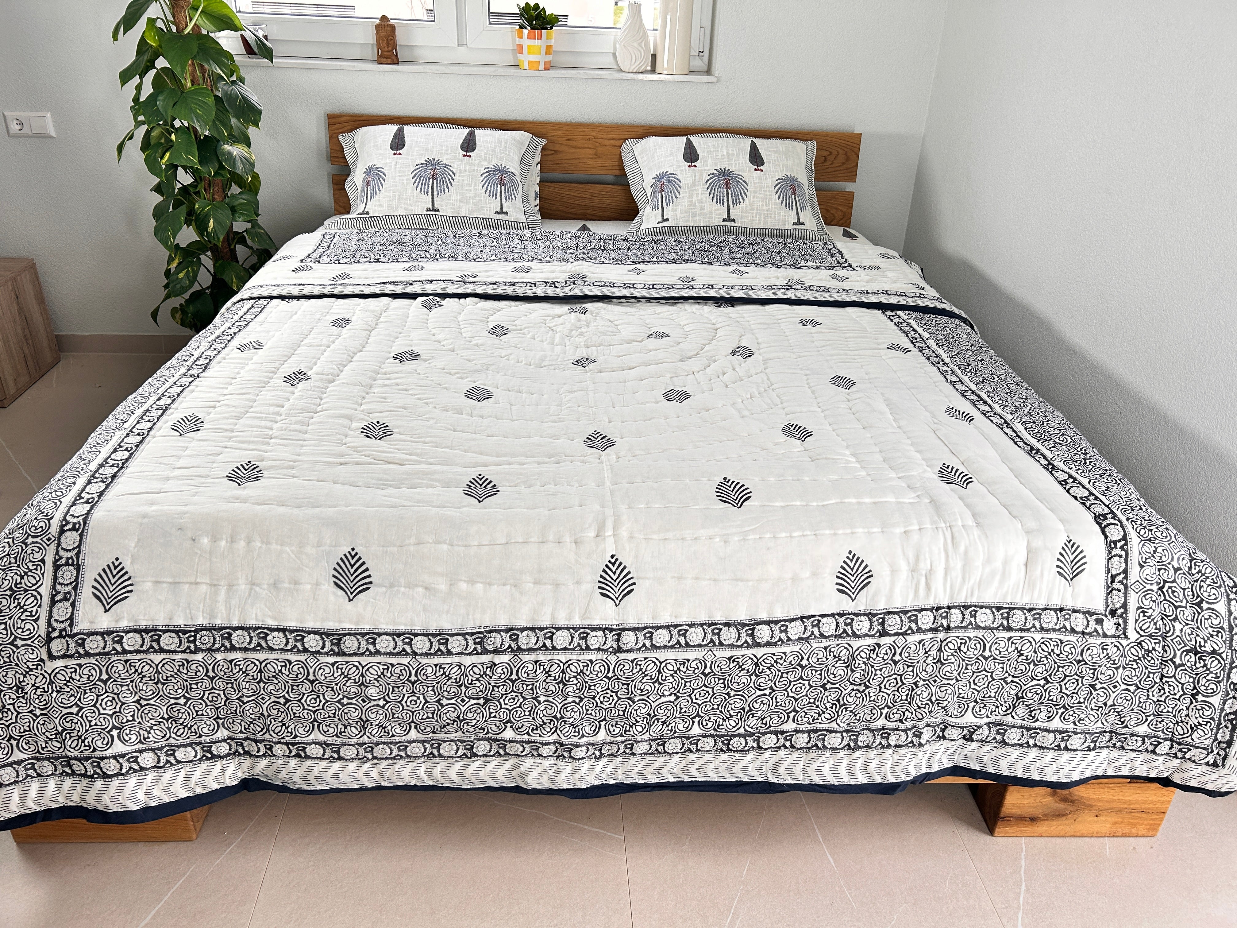 Hand Block Printed Reversible Quilt (Double Bed) – Navy Fern