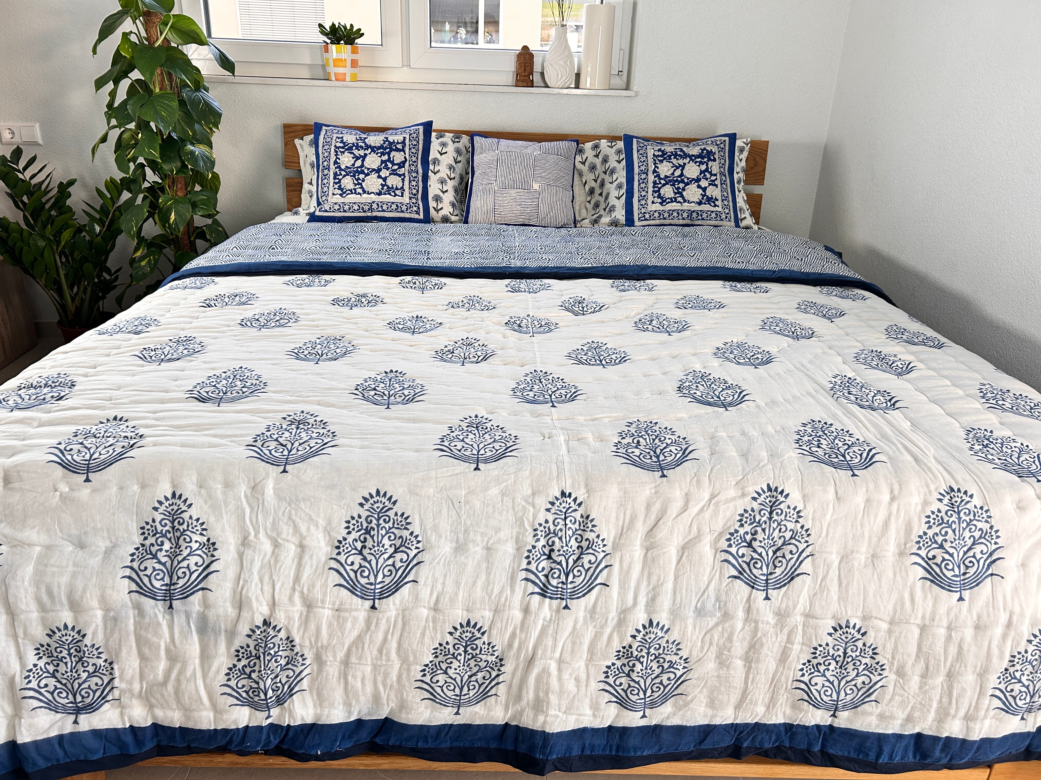 Hand Block Printed Reversible Quilt (Double Bed) – Navy Tree of Life