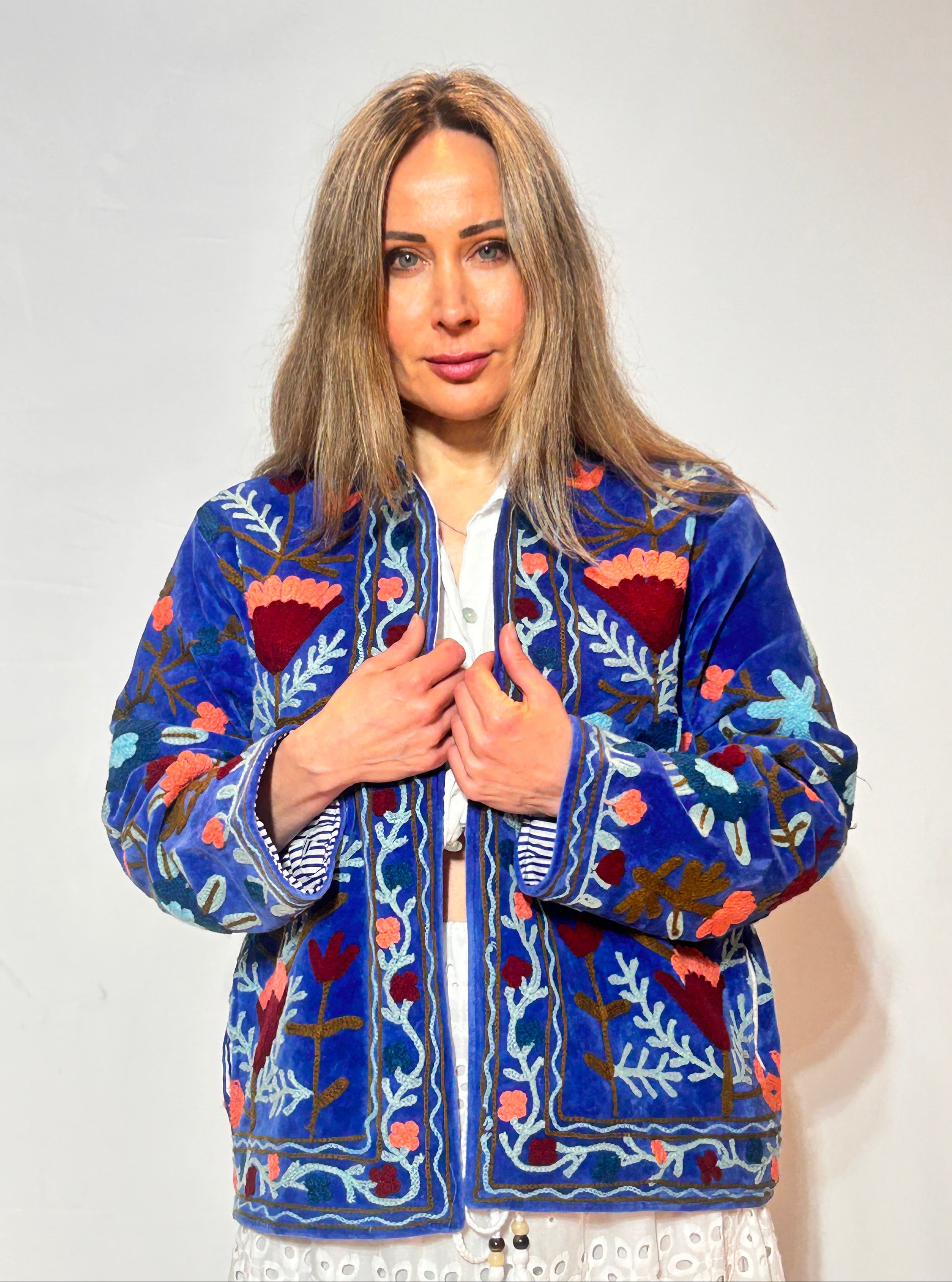 Suzani Hand-Embroidered Velvet Jacket – Cobalt Blue Garden