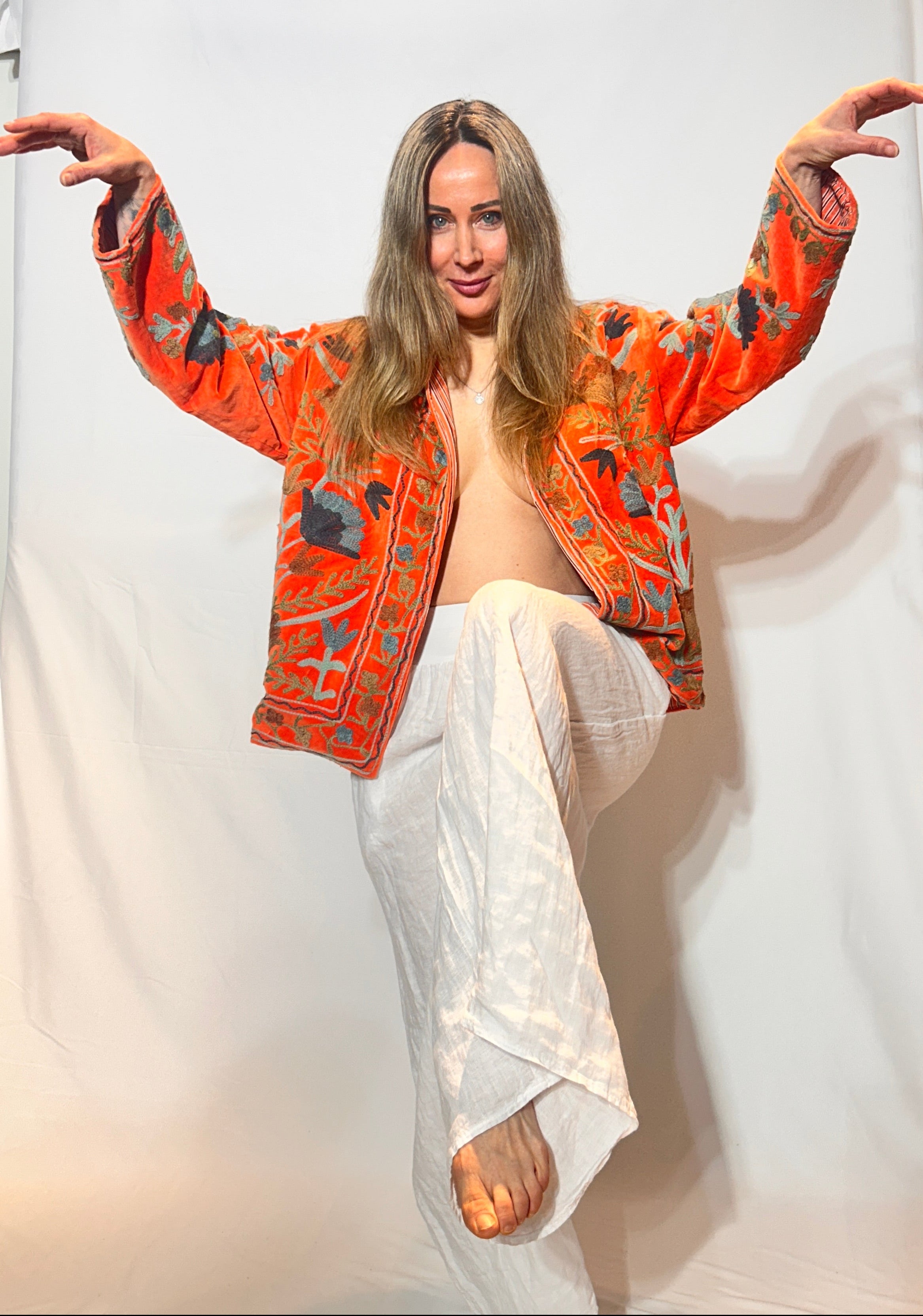 Suzani Hand-Embroidered Velvet Jacket – Tangerine Wild Garden