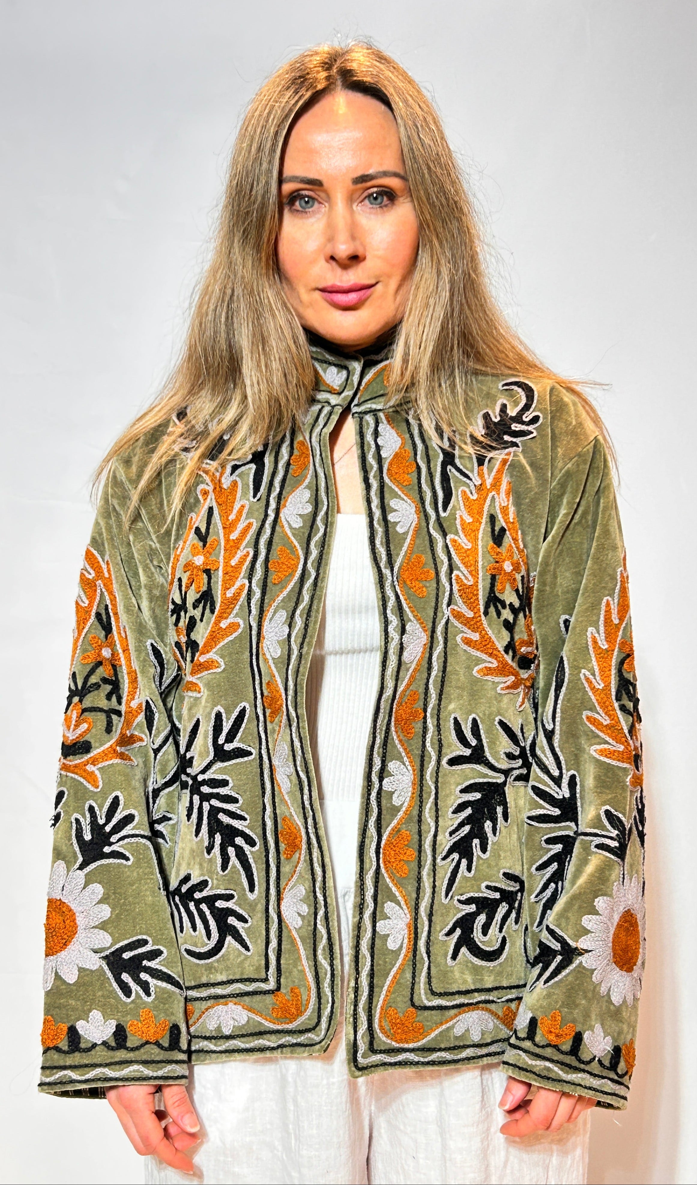 Suzani Velvet Jacket – Sage Green