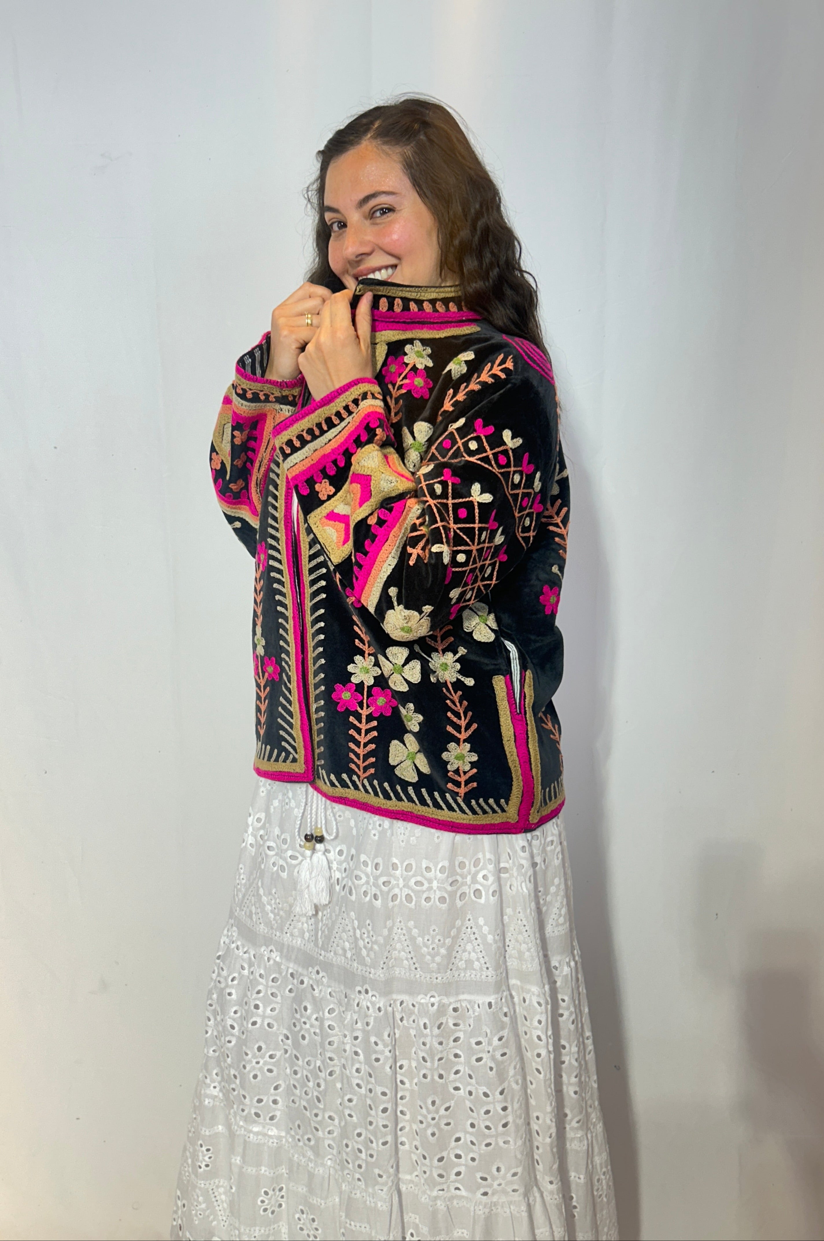 Suzani Hand-Embroidered Velvet Jacket – Midnight Fuchsia & Gold