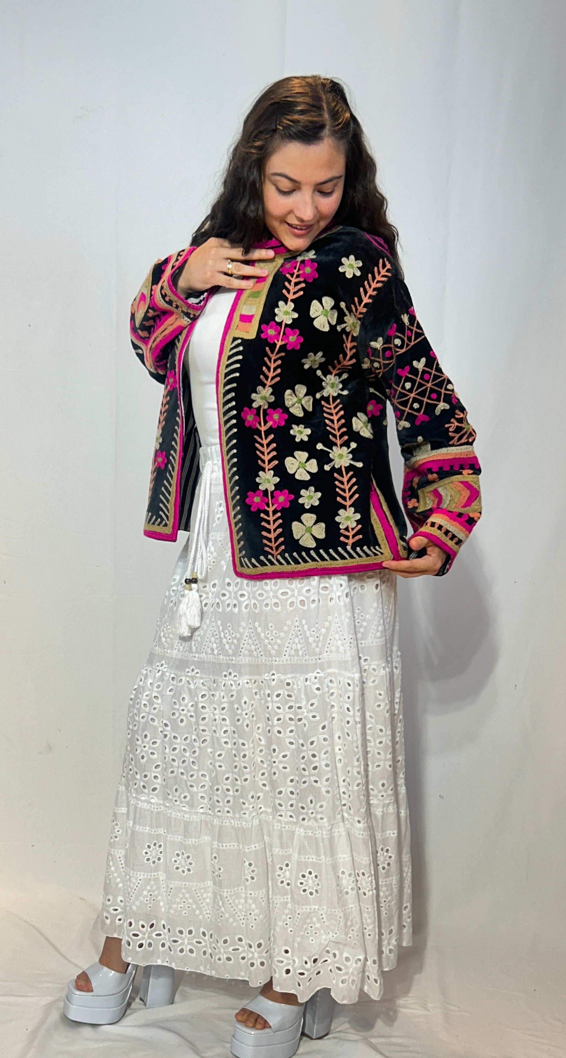 Suzani Hand-Embroidered Velvet Jacket – Midnight Fuchsia & Gold