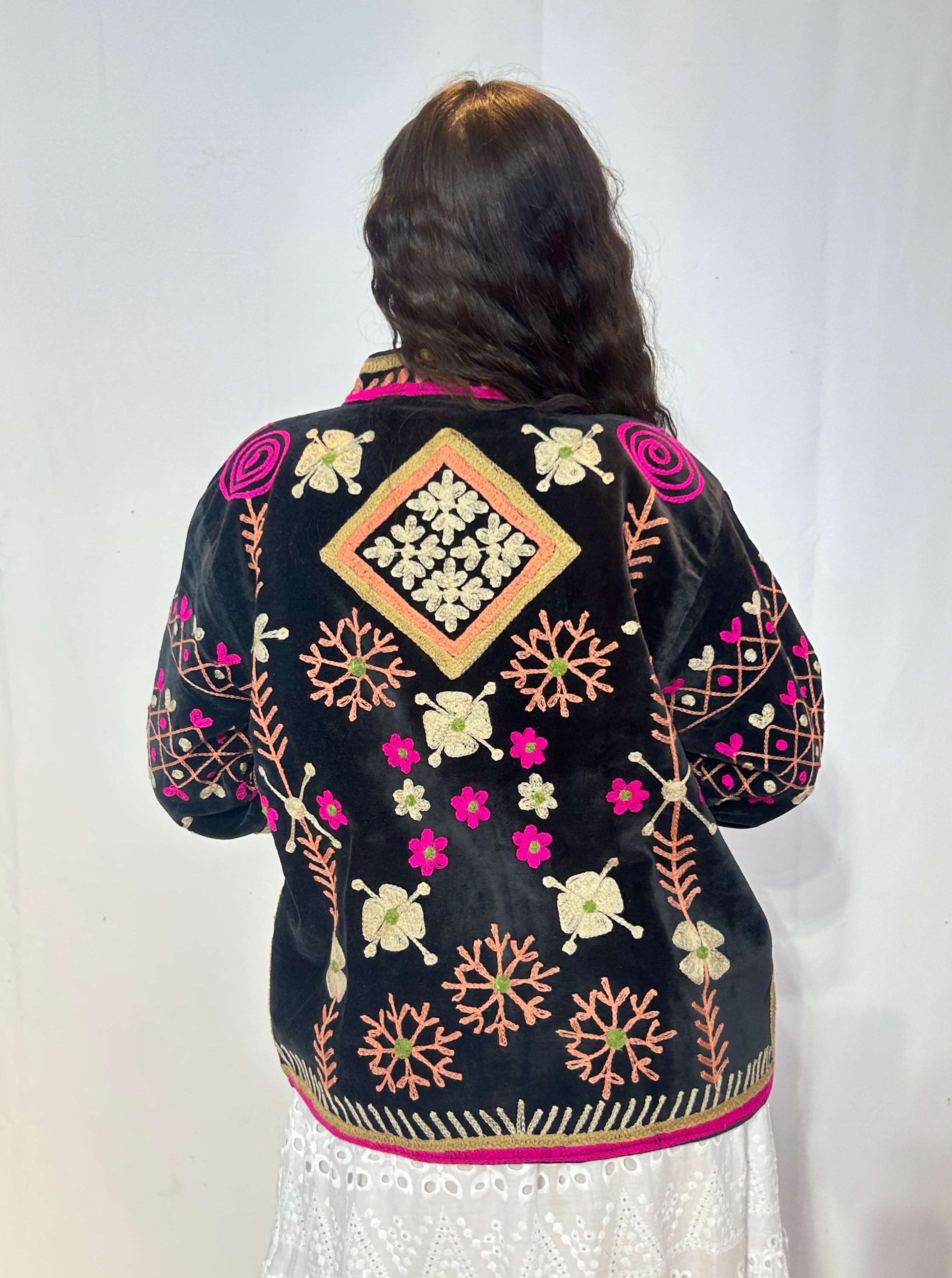 Suzani Hand-Embroidered Velvet Jacket – Midnight Fuchsia & Gold