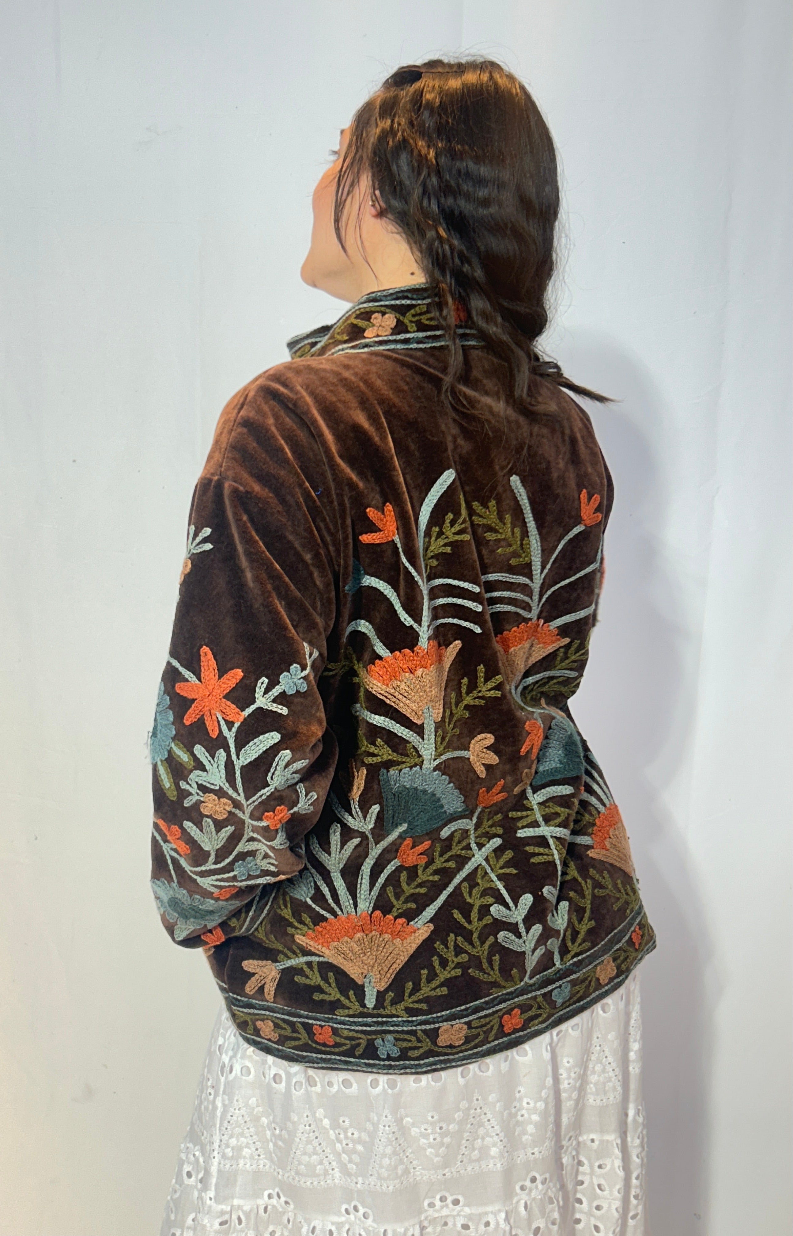 Suzani Hand-Embroidered Velvet Jacket – Espresso Wild Meadow