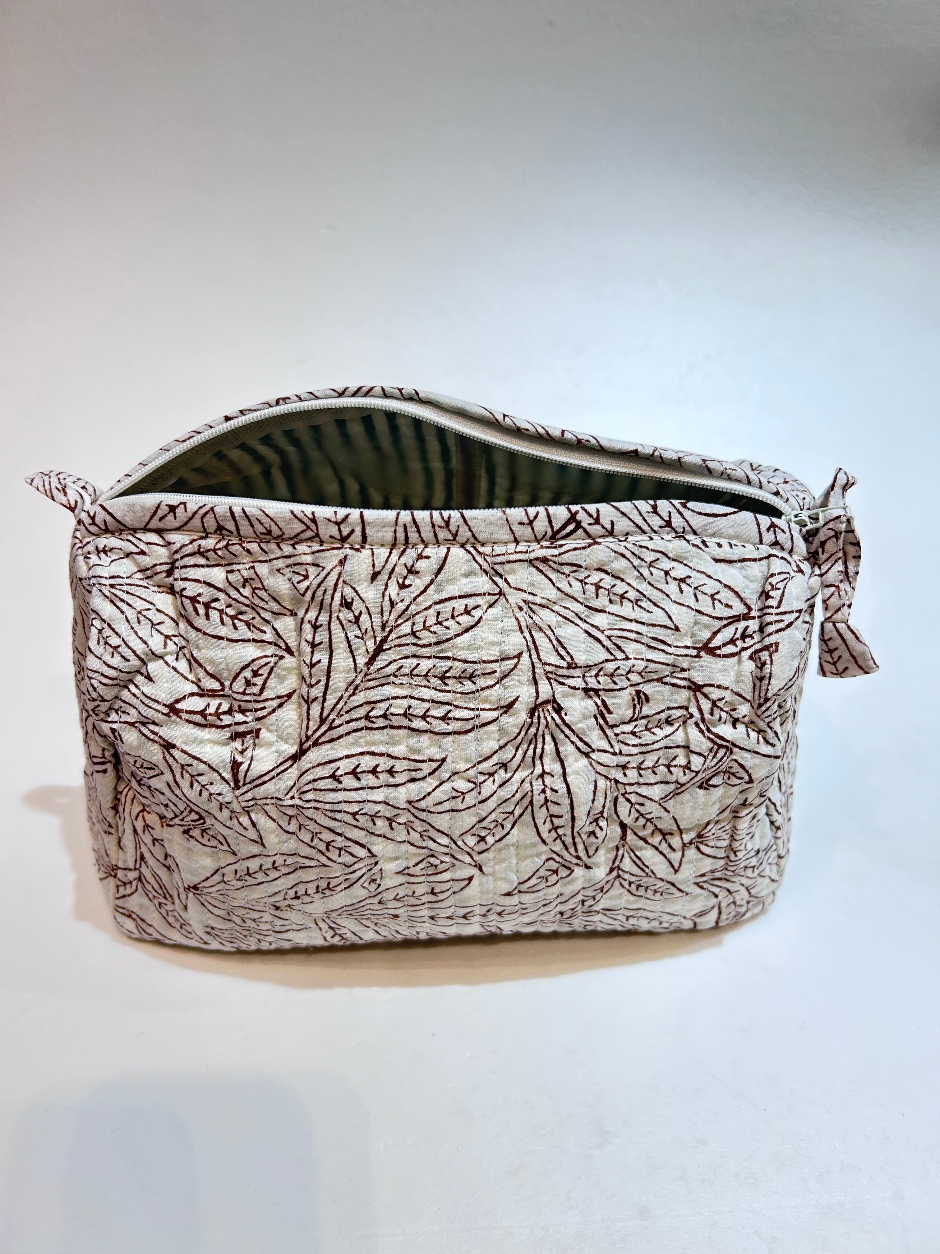 Willow Leaf Quilted Zip Bag