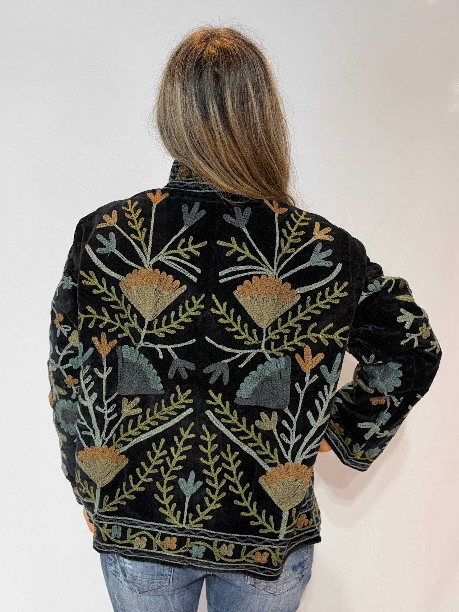 Hand-Embroidered Suzani Jacket – Midnight Black & Sage Wildflower