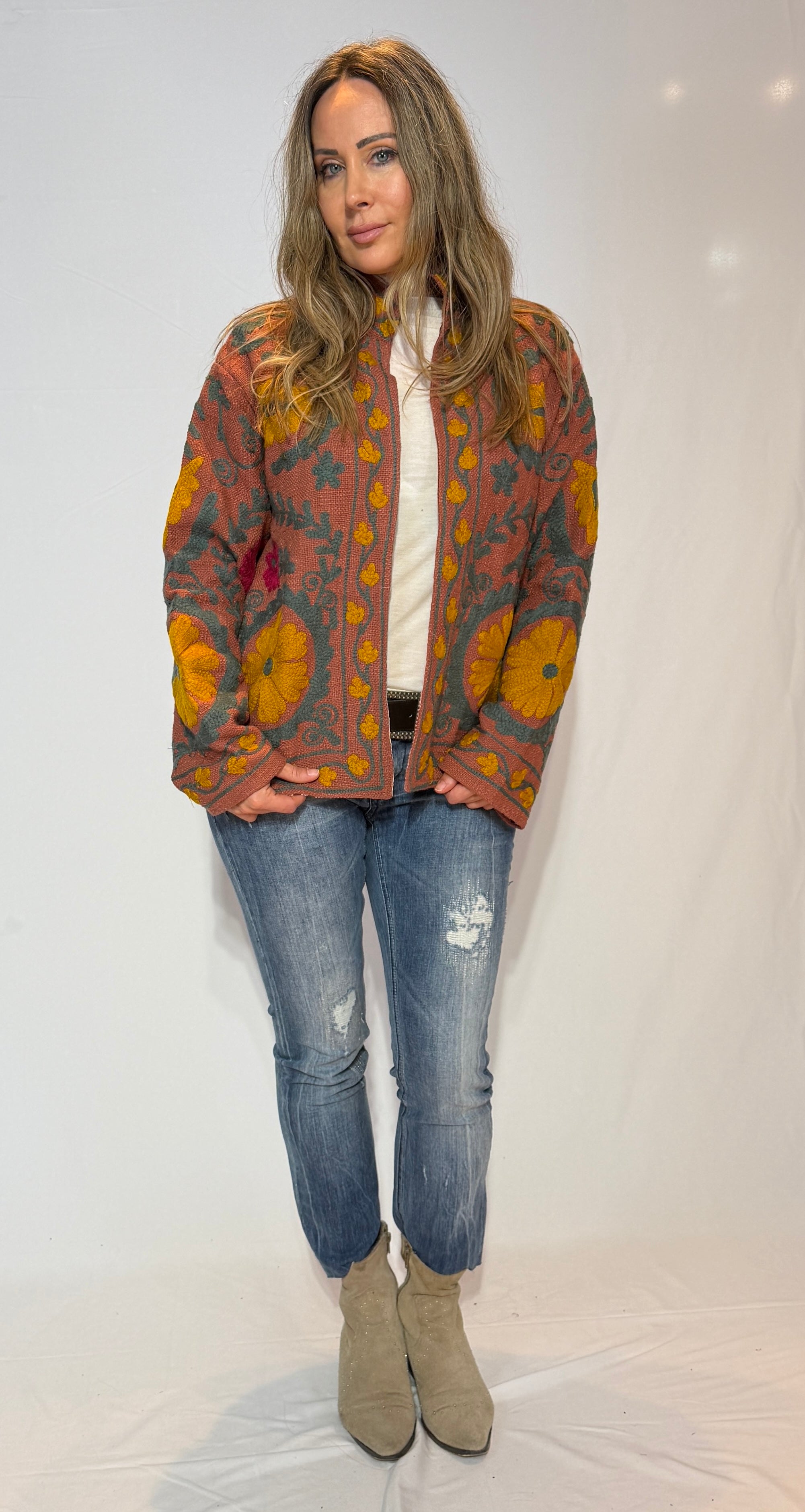 Hand-Embroidered Cotton Suzani Jacket – Dusty Rose & Golden Daisy