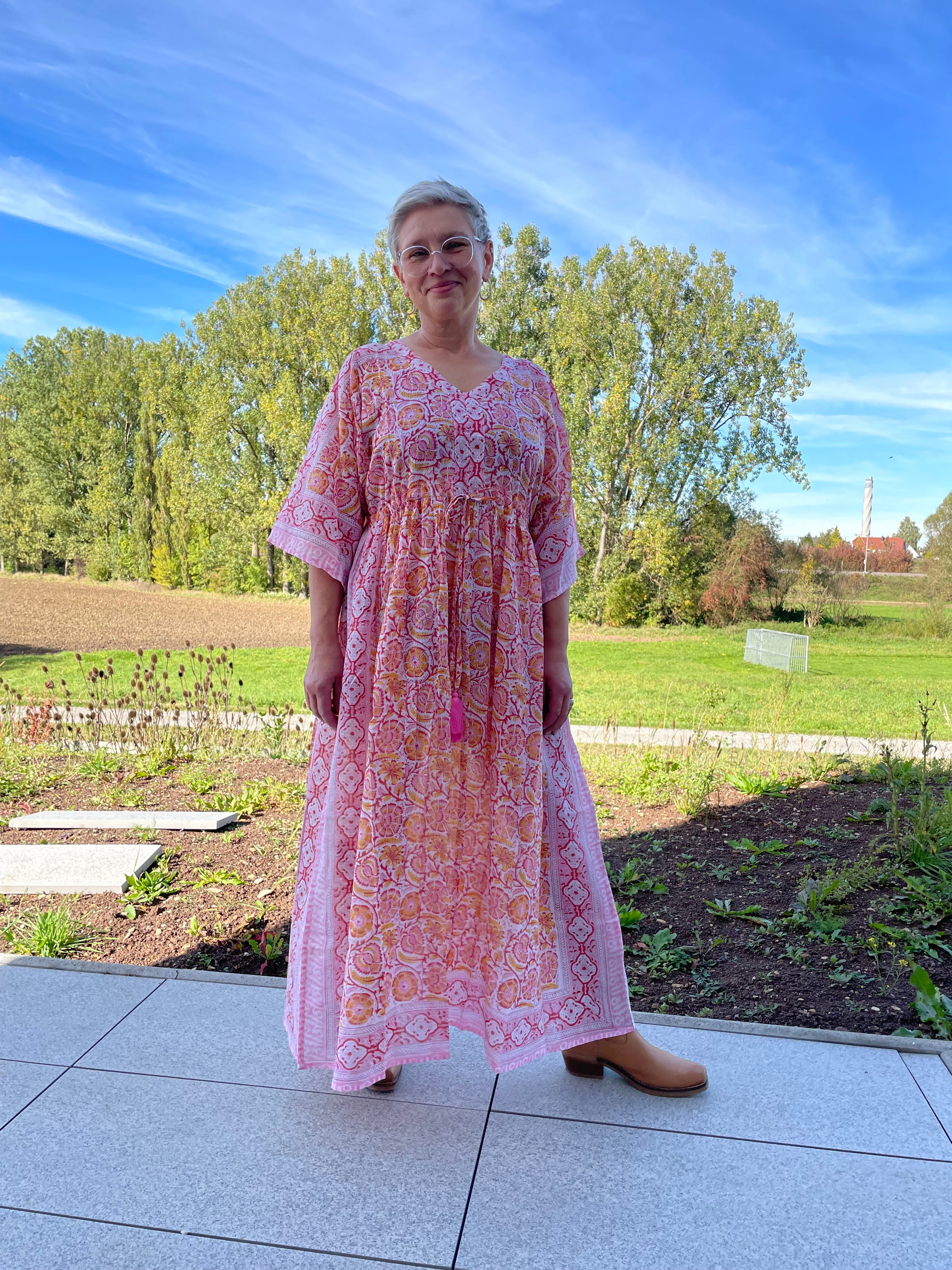 Rose Dawn Kaftan mit Handblockdruck