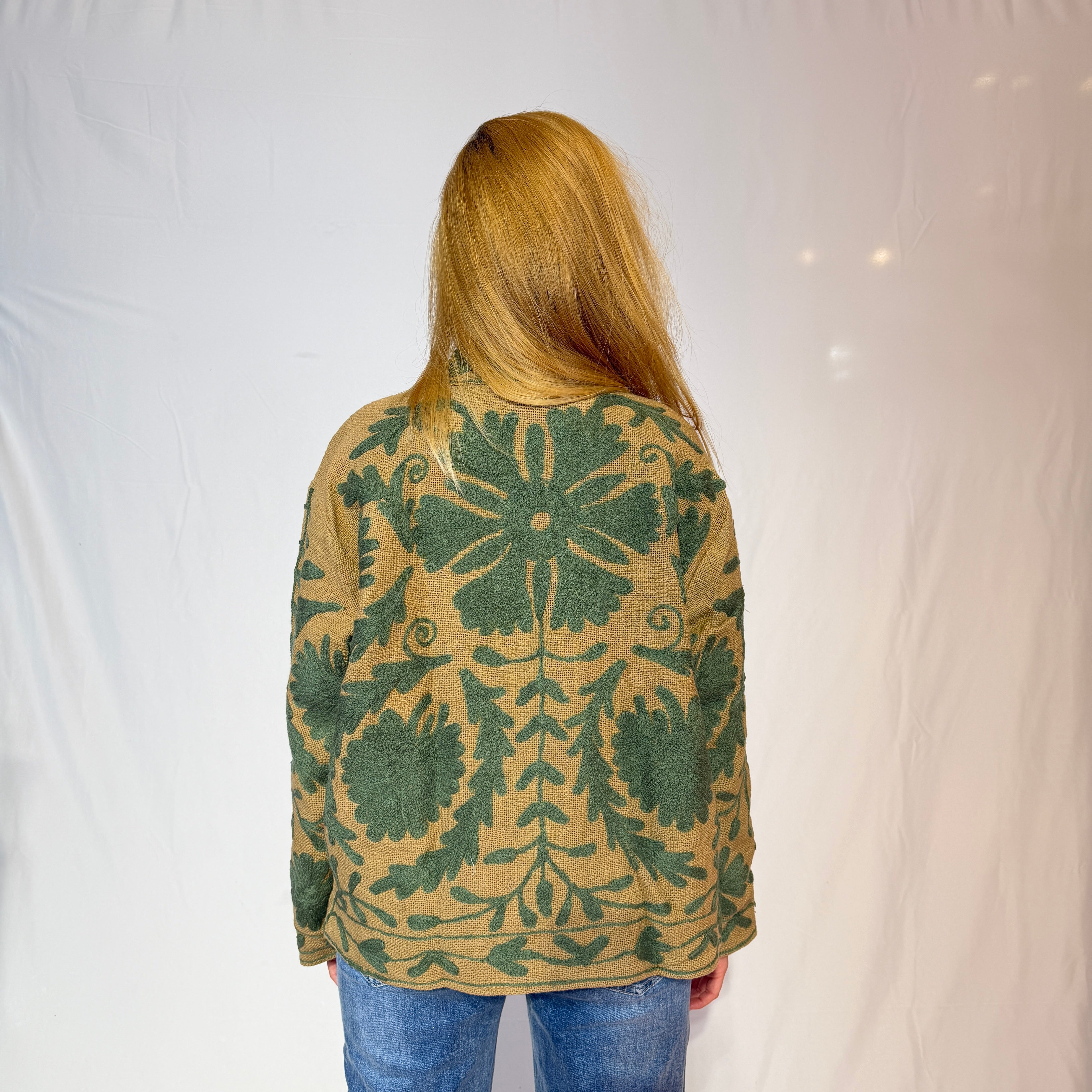Suzani-Baumwolljacke, handbestickt – Goldene Olive