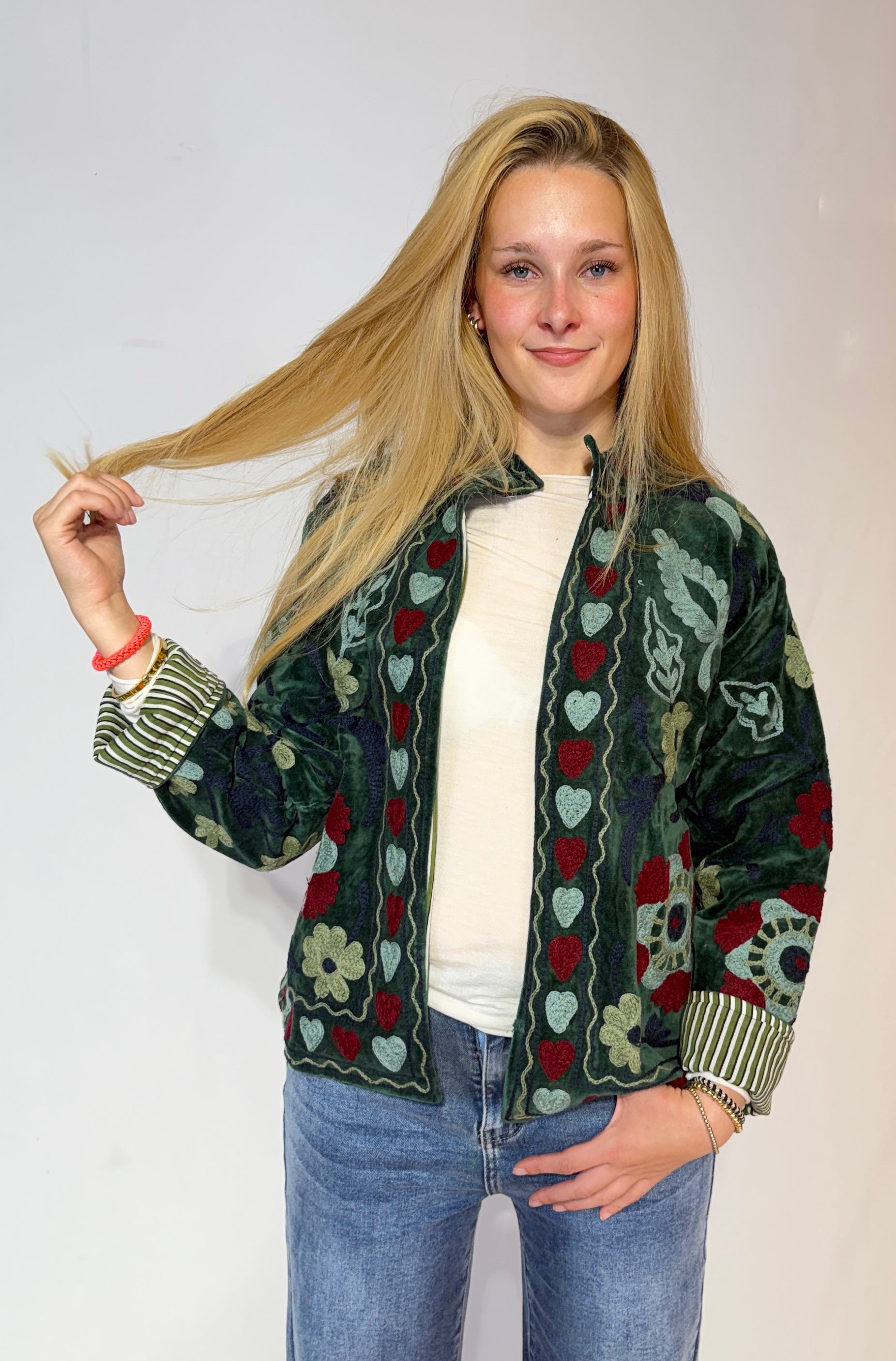 Handbestickte Suzani-Jacke – Waldgrün Herz & Ranke