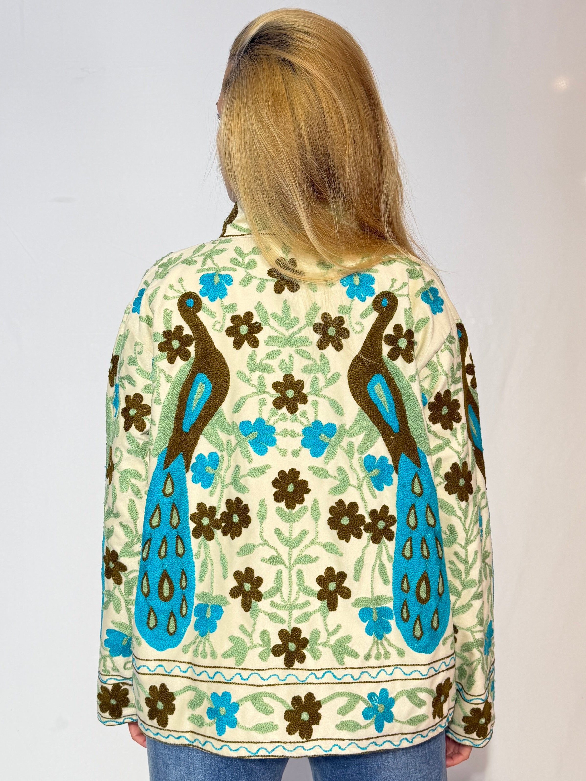 Hand-Embroidered Suzani Jacket – Ivory Peacock & Turquoise Bloom